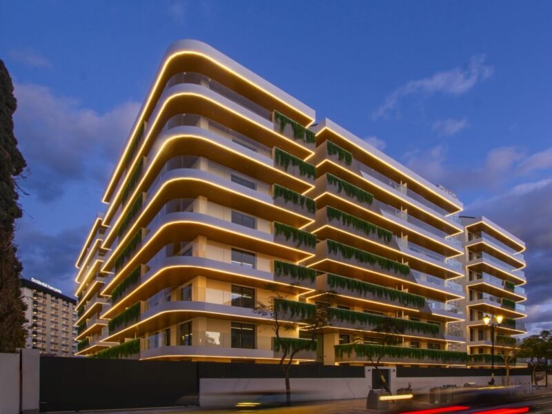 2 Bedroom apartment, just 100 meters from the beach