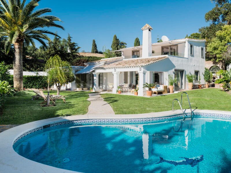Beautiful Family Home in Marbella / Benahavís