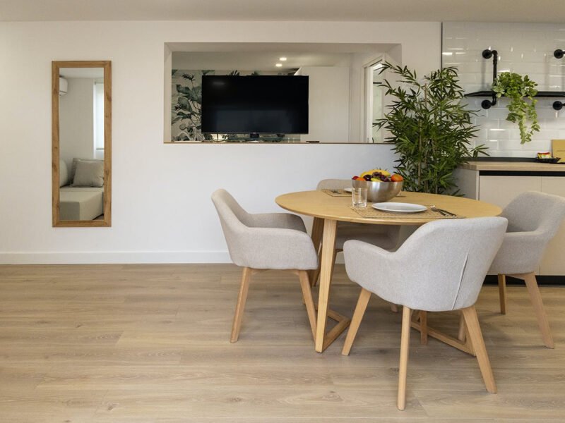 Piso Ático de dos habitaciones con terraza