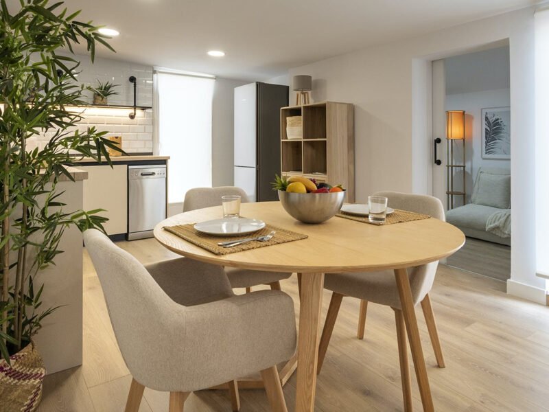 Piso Ático de dos habitaciones con terraza