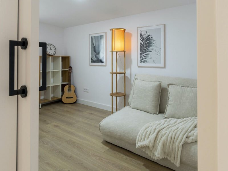 Piso Ático de dos habitaciones con terraza