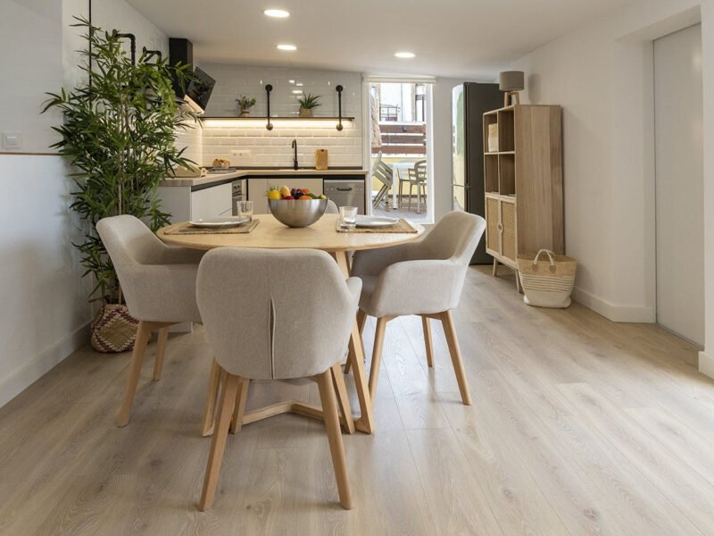 Piso Ático de dos habitaciones con terraza